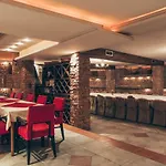 Super 8 Hotel Skopje