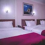 Super 8 Hotel