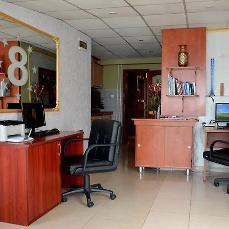 Hotel Super 8 Skopje