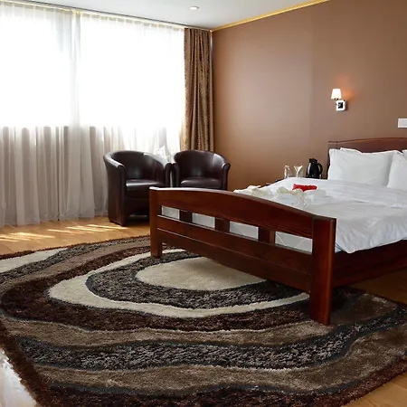 Hotel Super 8 Skopje