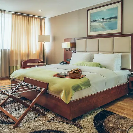 Hotell Super 8