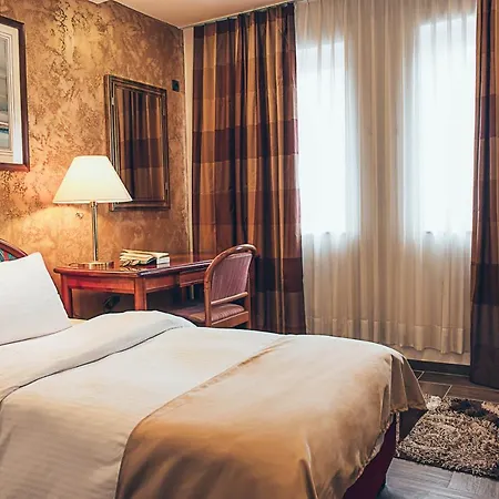 Super 8 Hotell