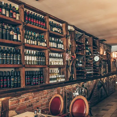 Super 8 Otel Üsküp