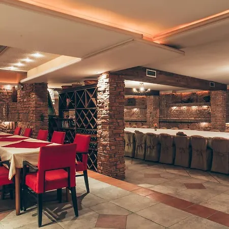 Super 8 Hotel Skopje